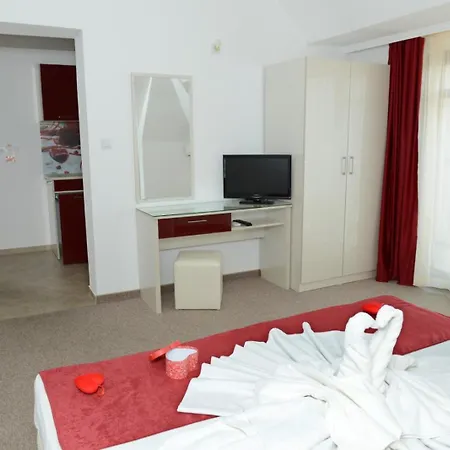 Diamond * Kiten (Burgas)