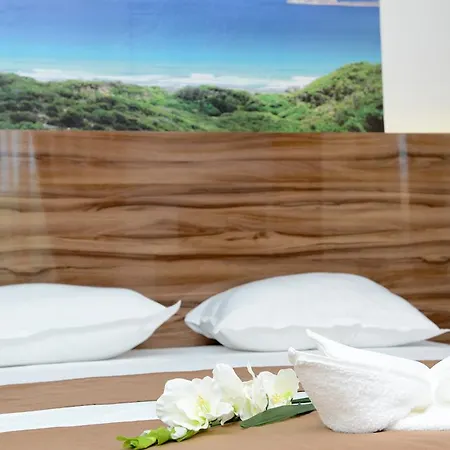 Diamond * Kiten (Burgas)